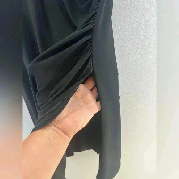 Lauren Ralph Lauren Little black dress v-neck stretchy comfortable shoulder pads - Picture 6 of 12